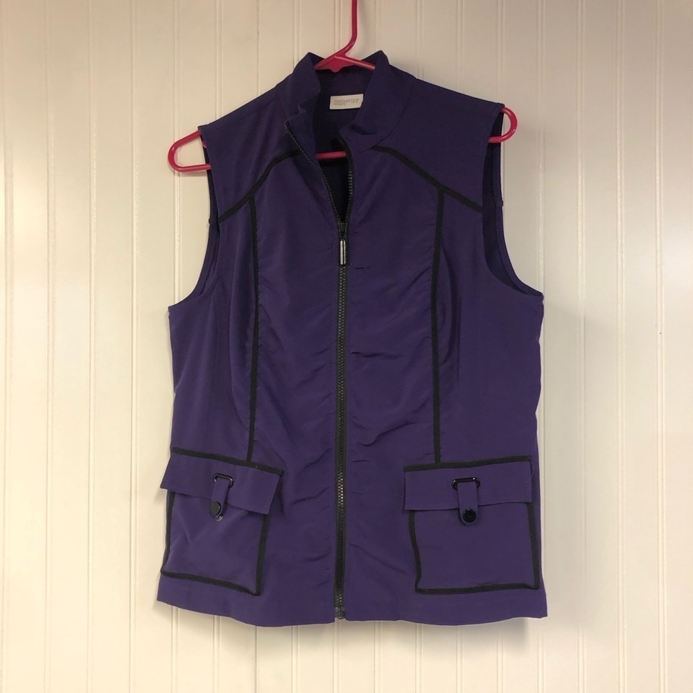 Chico’s Women's Purple Sleeveless Zip Up Vest Medium Outdoor Active